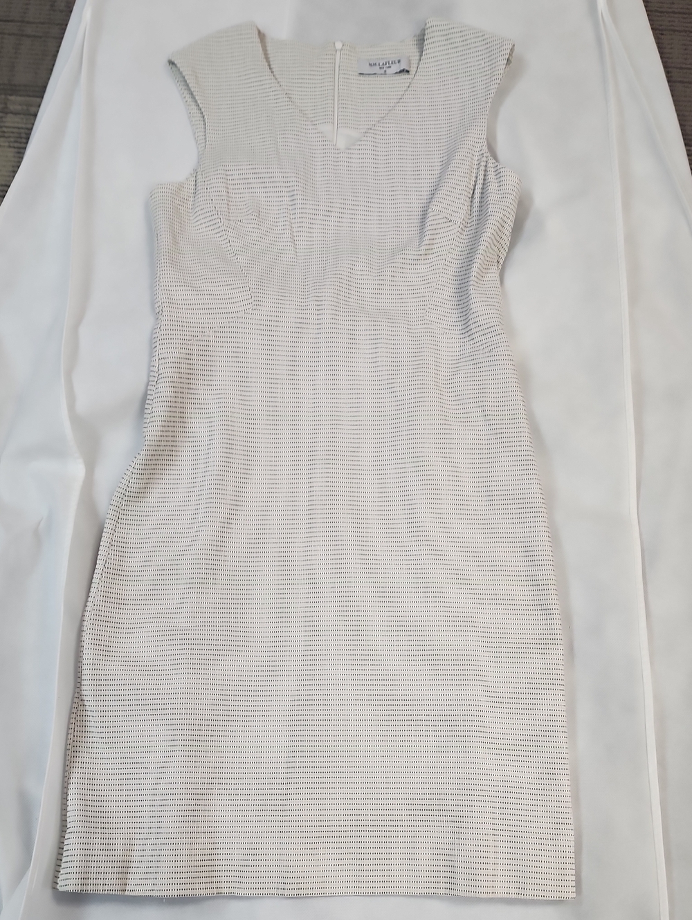 MM Lafleur Cream Textured Cap-Sleeve Sheath Dress Fits Small
